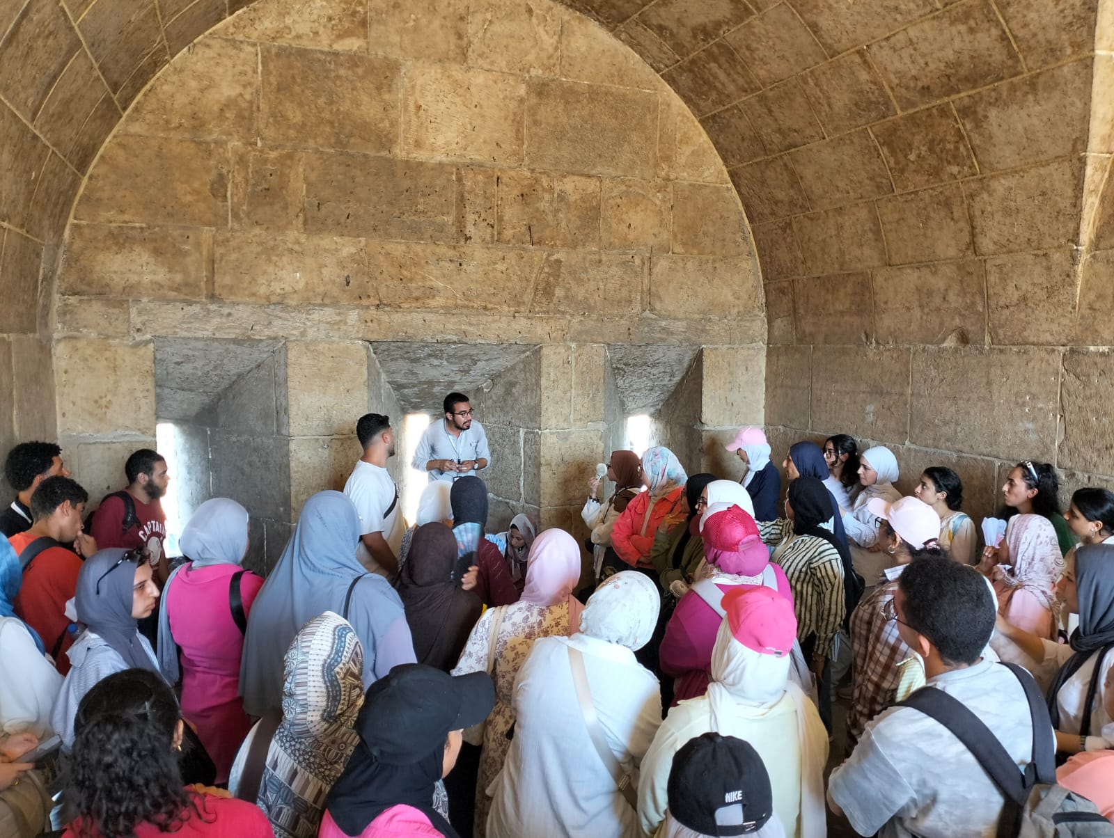 عراقة التاريخ تلتقي بطموح الشباب.. «مؤسسة زاهي حواس» تطلق دورتها الرابعة في الآثار الإسلامية من قلب القاهرة الفاطمية